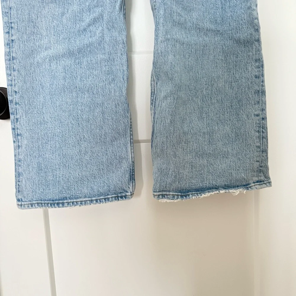 Abercrombie and Fitch High Rise 90s Relaxed SHORT - light wash - Picture 9 of 12